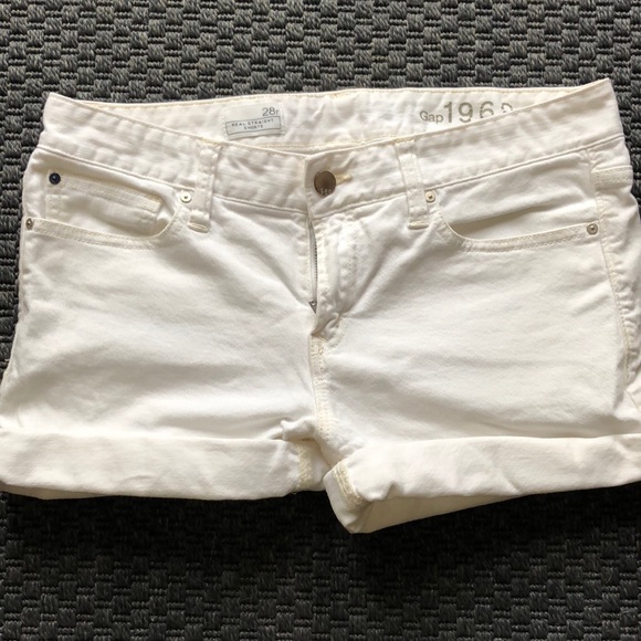 GAP Pants - Gap white shorts